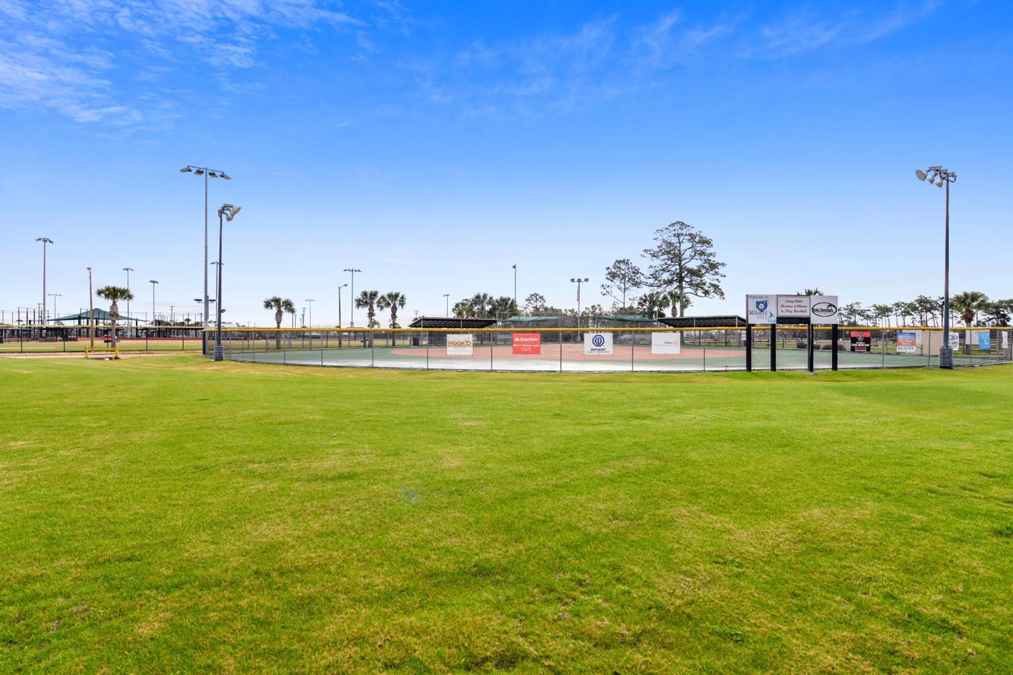 Sterling Breeze #1702 By Book That Condo Panama City Beach Ngoại thất bức ảnh